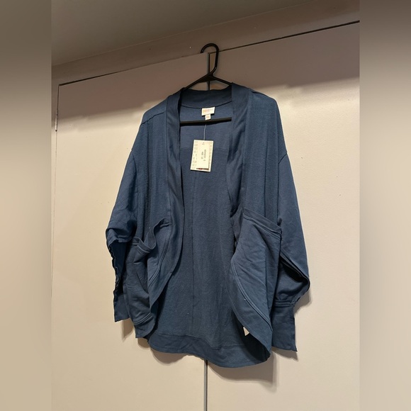 LuLaRoe - Navy Kennedy Cardigan (Size Small) - Picture 2 of 10